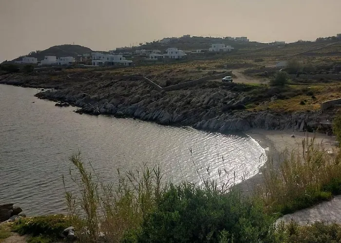 Traditionnal Mykonian Daire *