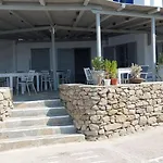 Traditionnal Mykonian Ornos (Mykonos)