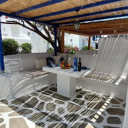 Traditionnal Mykonian