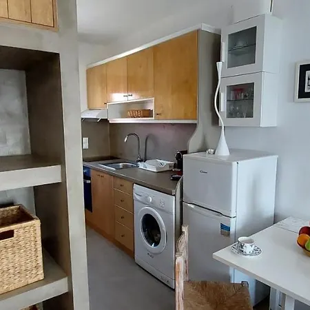 Traditionnal Mykonian Apartment *