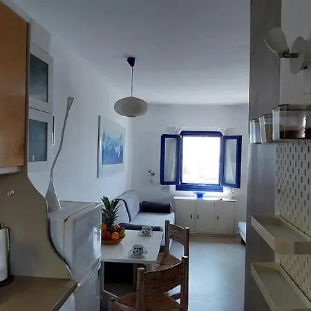 Traditionnal Mykonian *