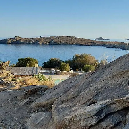 Traditionnal Mykonian