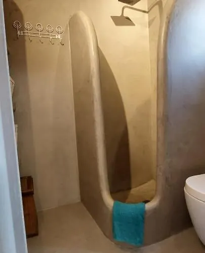 Traditionnal Mykonian * Ornósz