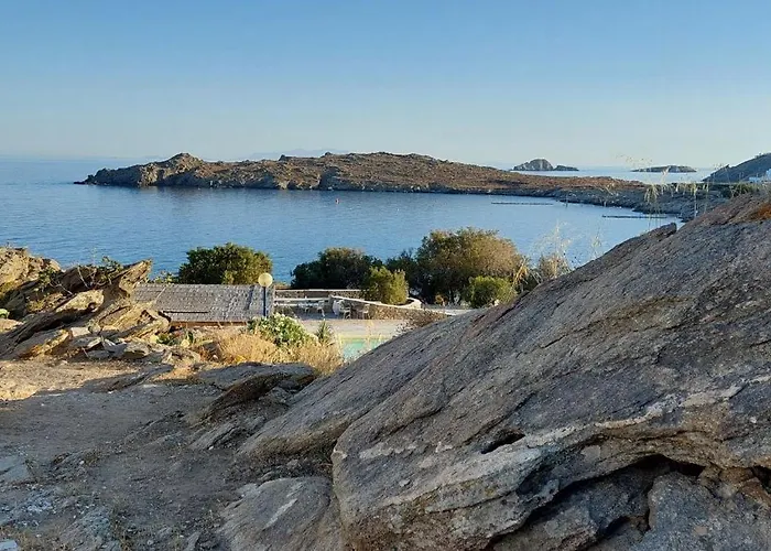 Traditionnal Mykonian